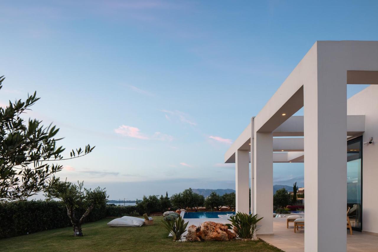 Chic Dream Villa Agios Onoufrios エクステリア 写真